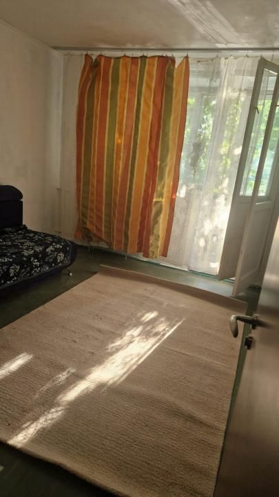 3 Camere de vanzare | Titan | Metrou | Boxa  | Zona verde | P+4 – fotografia 9 din 10