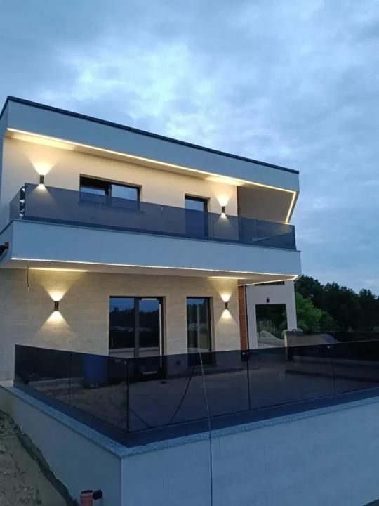 Casă premium cu vedere panoramică, 245 mp utili, teren 800 mp | Feleacu – fotografia 3 din 9