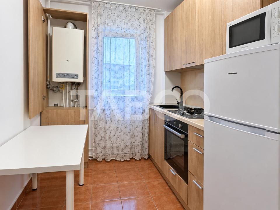 Apartament cu 2 camere de vanzare in bloc izolat cu boxa in Gruia – fotografia 4 din 7