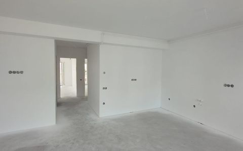 Apartament cu 3 camere si 3 balcoane