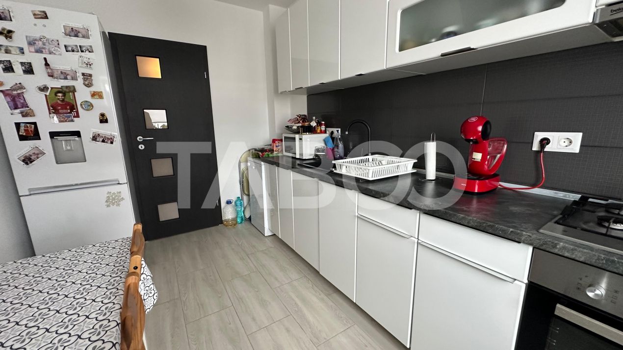 Apartament 55 mpu 2 camere loc de parcare zona Arhitectilor Sibiu – fotografia 3 din 9
