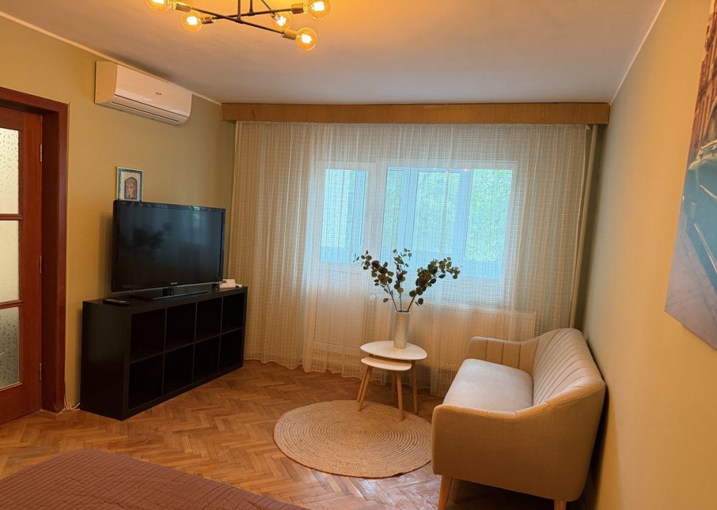 Stefan Cel Mare/ Dorobanti/ 2 camere decomandat/ metrou/ centrala termica – fotografia 1 din 19