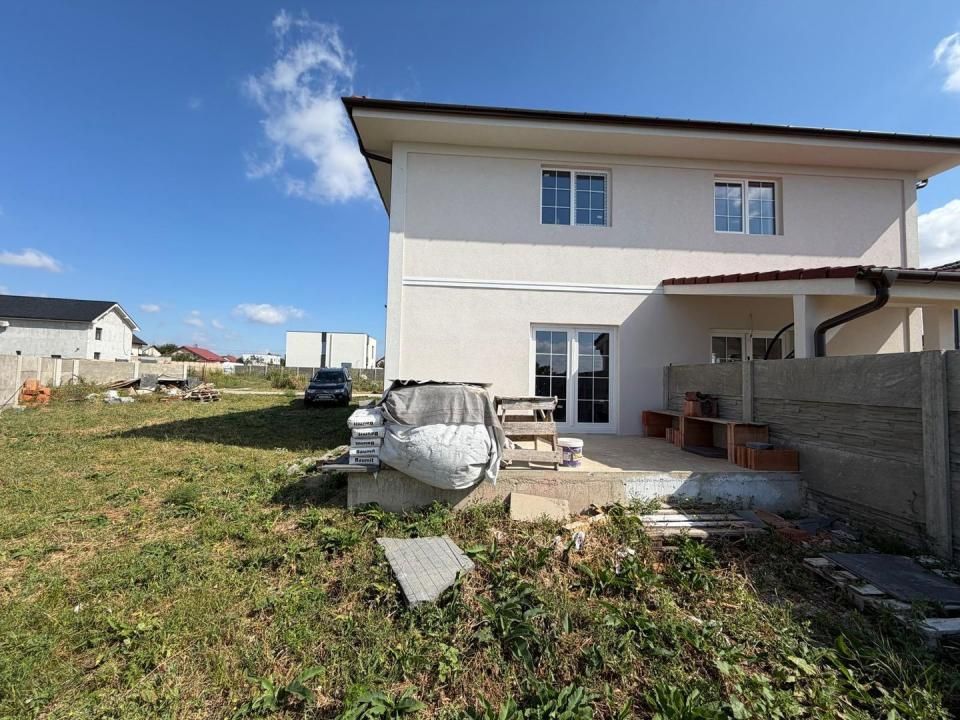 Duplex | 3 camere | Parter+Etaj | Toate utilitatile | Sanandrei | – fotografia 10 din 11