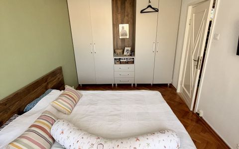 Apartament 2 camere, Astra, Etaj intermediar, loc parcare