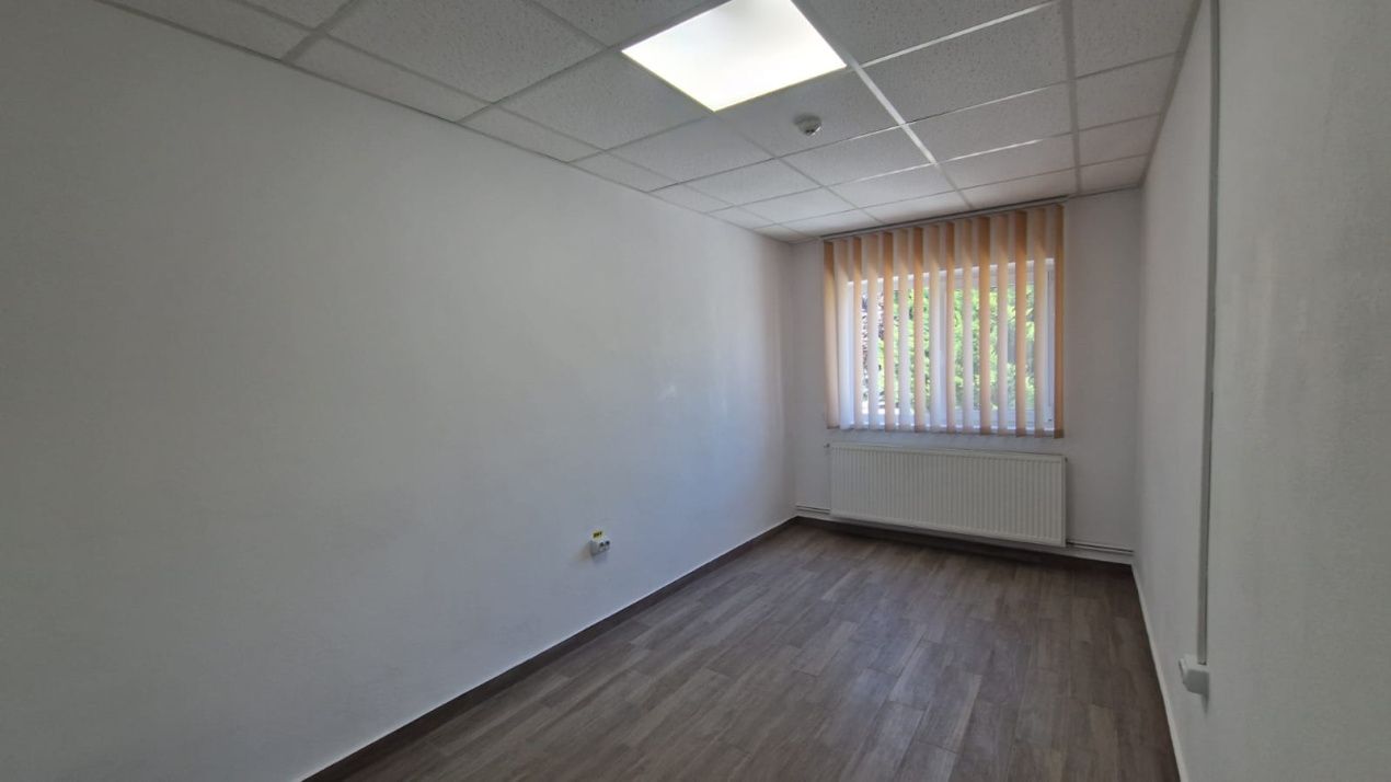 Spatiu de birouri, 44mp, Carcea, zona Ford – fotografia 1 din 4