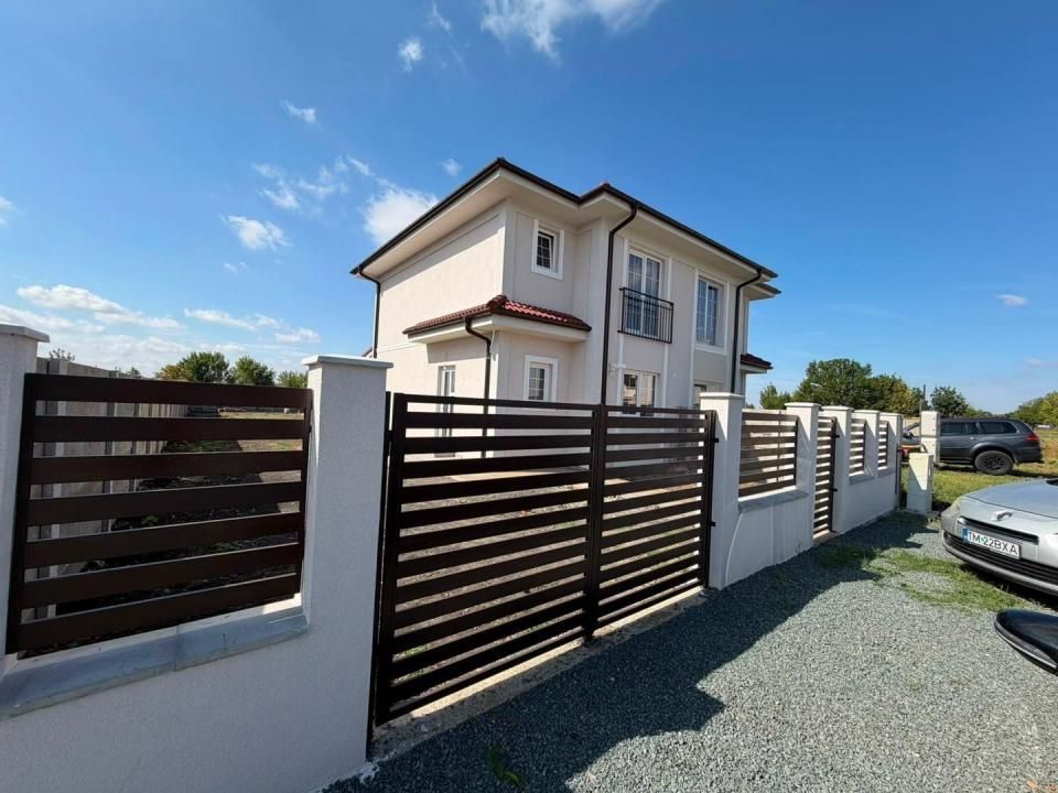 Duplex | 3 camere | Parter+Etaj | Toate utilitatile | Sanandrei | – fotografia 2 din 11