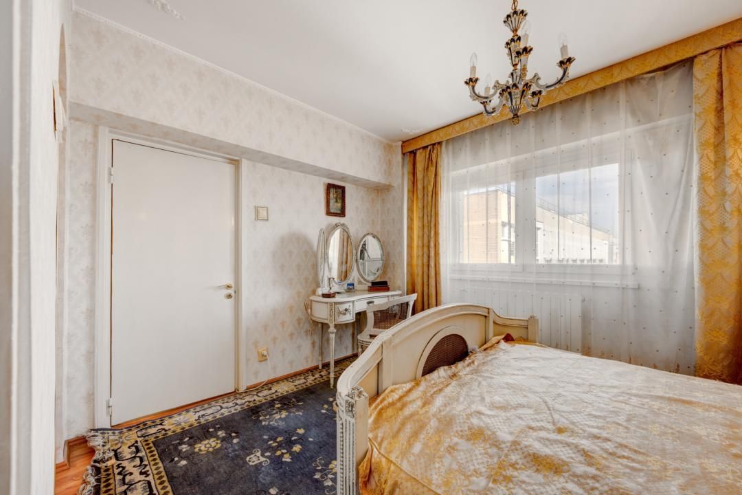 Apartament de 4 camere cu 3 băi, 137mp, centrală proprie, bloc 1983! – fotografia 6 din 28