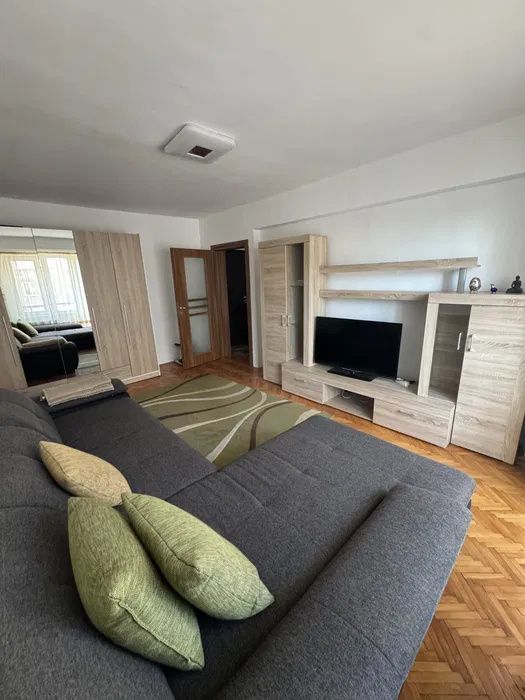 Apartament 2 camere | decomandat | etaj 1 | zona Decebal – fotografia 3 din 8