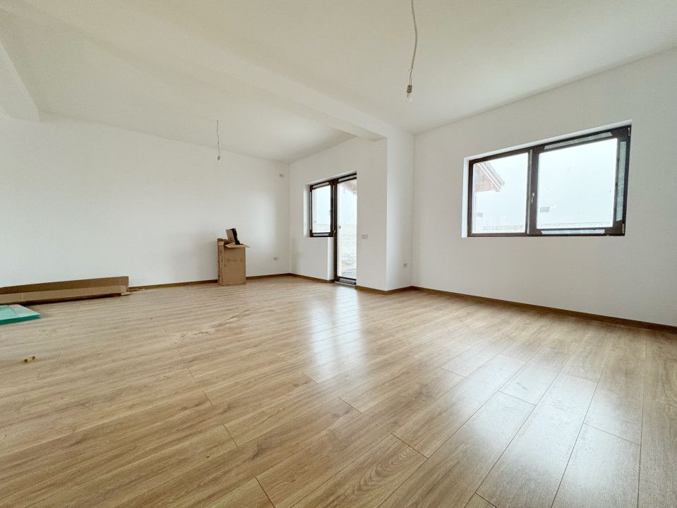 Duplex 4 camere, 105mp utili, 310mp teren, in Mosnita Veche – fotografia 2 din 14