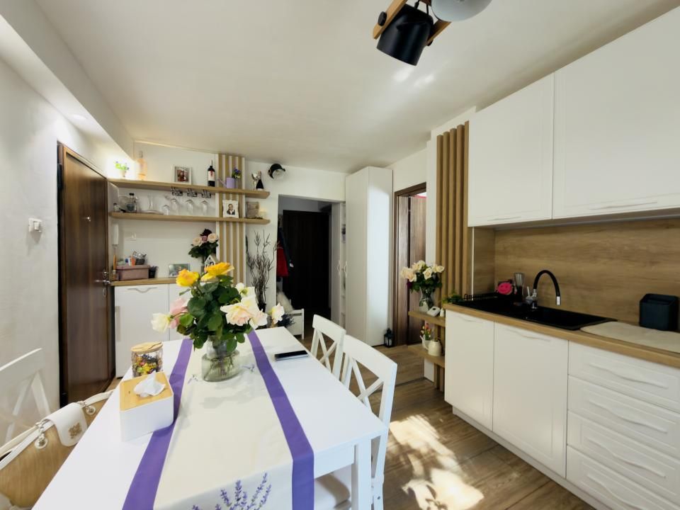 Apartament 3 camere, decomandat, etaj 1, zona Aradului – fotografia 15 din 16
