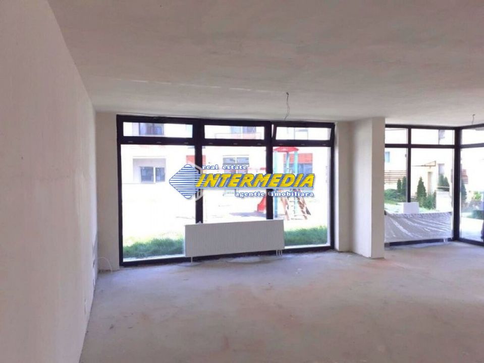 Spatiu comercial 200 mp Finisat cu Vad Comercial Vitrina Stradal Zona Stadion – fotografia 2 din 3