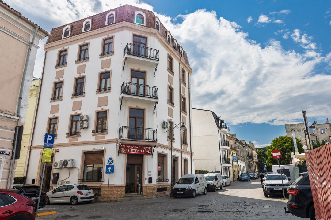 Apartament cu 4 camere în centrul istoric  CONSTANTEI cu vedere la MARE – fotografia 34 din 35