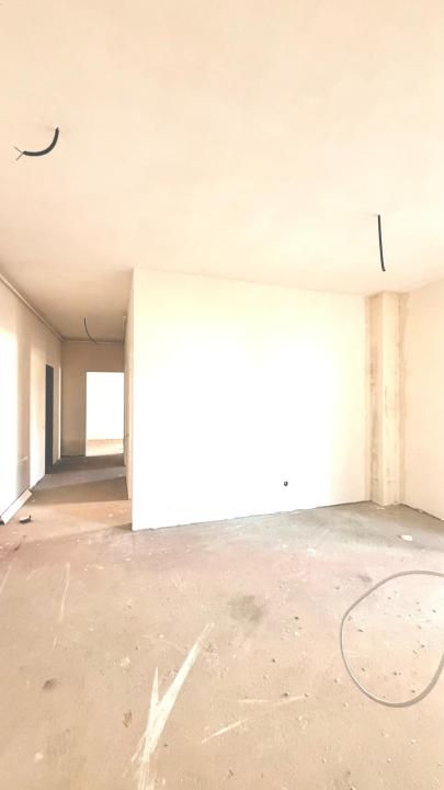 Apartament de 78mp utili(4 camere,2 băi, terasă)bloc nou,parter înalt – fotografia 3 din 5
