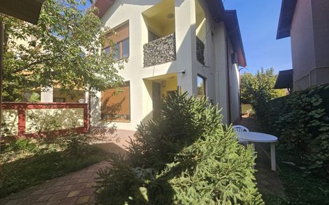 Casa familiei tale lângă Bulevardul Castanilor