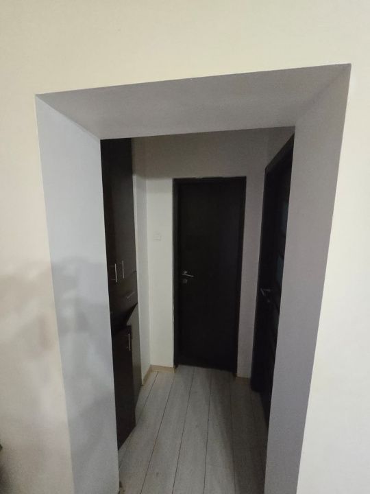 Apartament 3 camere de vânzare în zona Dacia – etaj intermediar – fotografia 7 din 8