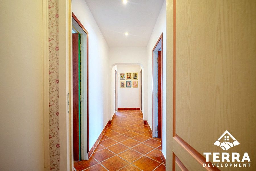 Apartament spectaculos de 5 camere în Sinaia cu priveliște de vis către munte – fotografia 22 din 25