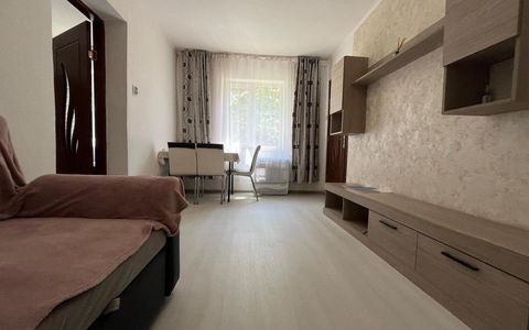 Vanzare 2 camere mobilat si utilat modern parter central Gaesti