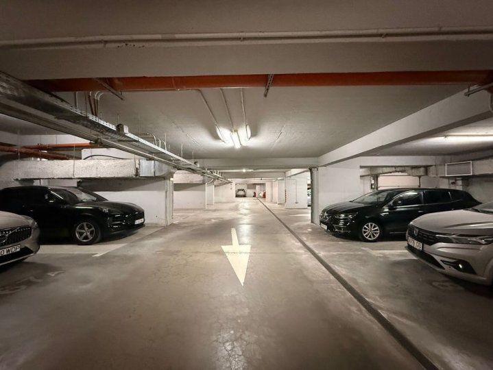 3 Camere de inchiriat | Regie | Centrala | Parcare | Metrou | Mobilat – fotografia 8 din 8