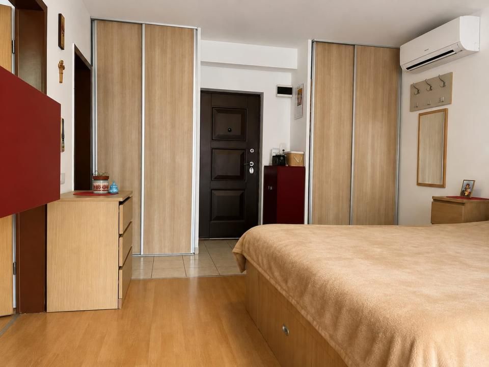 Apartament o camera, 40mp, etaj intermediar, zona Petrom – fotografia 1 din 5
