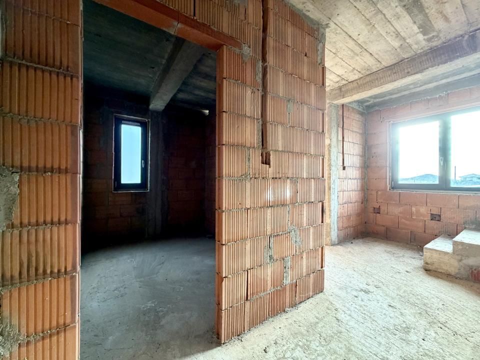 Duplex la rosu, 4 camere, 118 utili, 389 mp teren - Sanandrei – fotografia 8 din 9