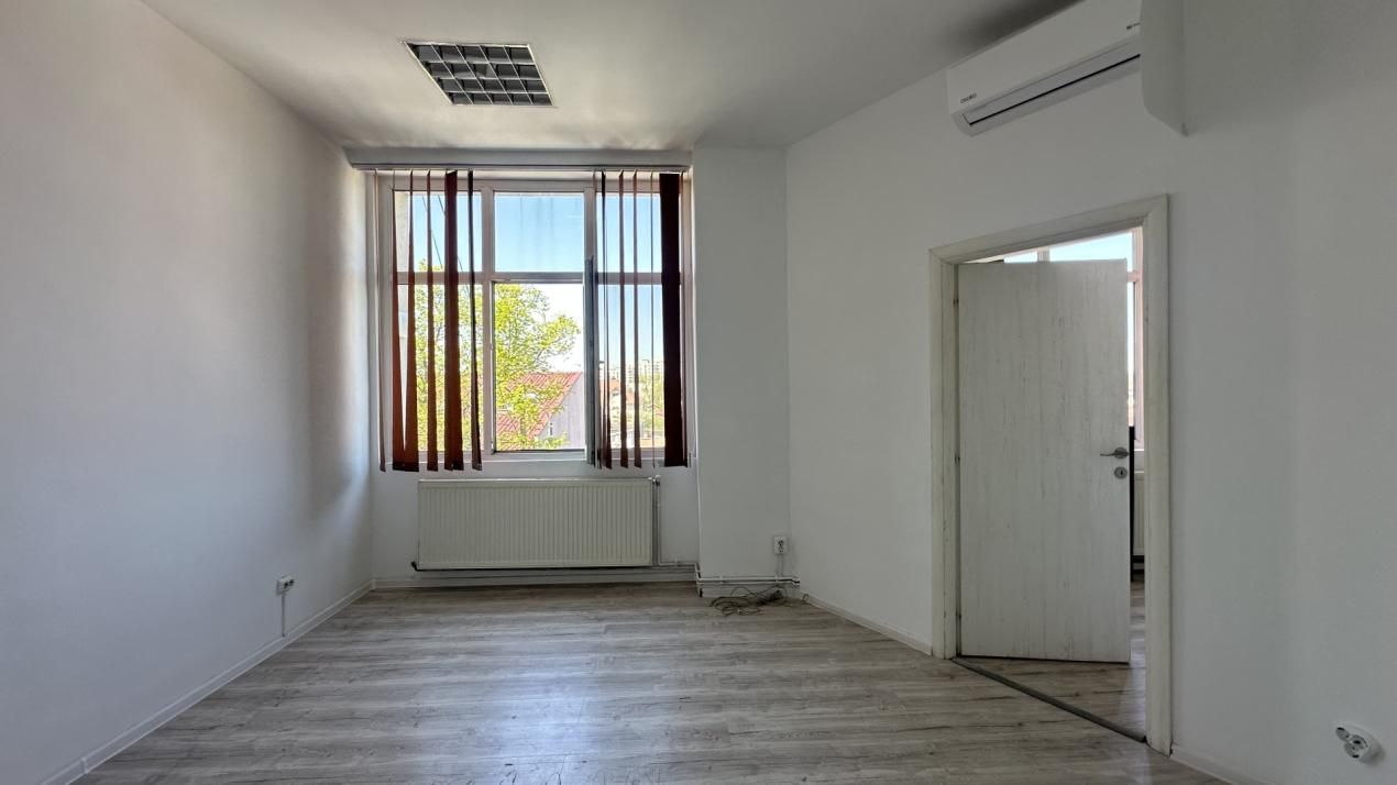 Spatiu comercial în București |  Militari – Uverturii | Lift Marfa – fotografia 14 din 19