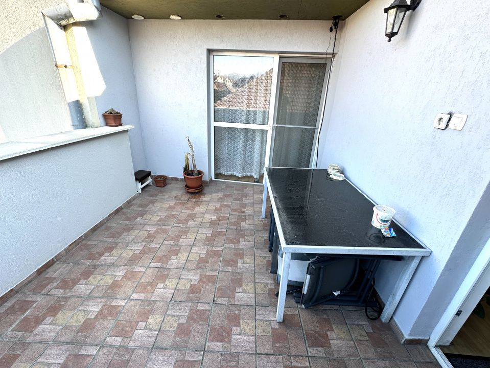Casa 4 camere I Centru I 3 bai I Ideala pentru locuit sau inchiriat I – fotografia 3 din 33