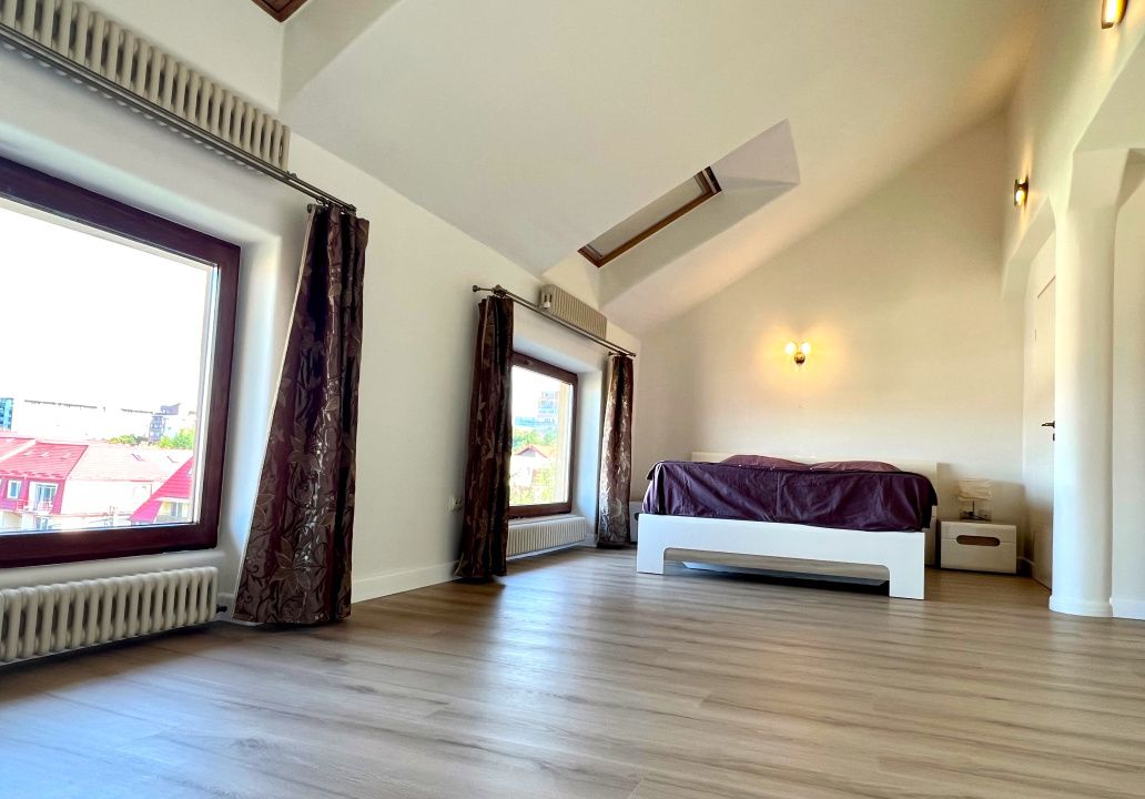 Penthouse cu garaj, 2 parcari si mansarda in Zorilor – fotografia 4 din 13