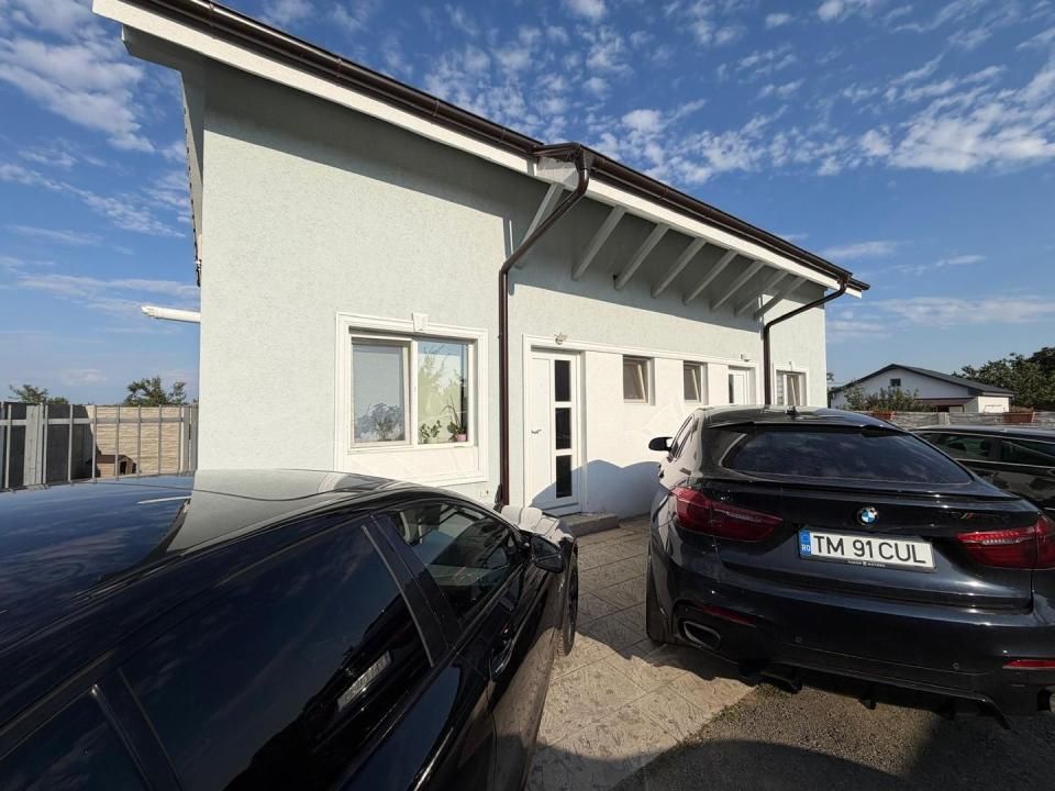 Duplex | 3 camere | Mobilat si utilat | Toate utilitatile | Sanandrei – fotografia 1 din 13