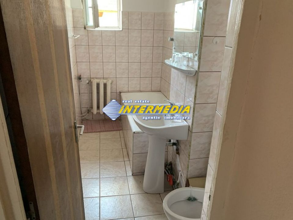 Apartament 3 camere etaj 2 +garaj + boxa in Cetate zona Caroline – fotografia 6 din 6