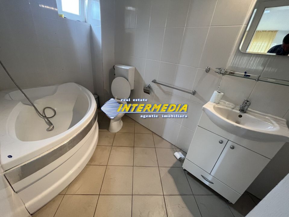 Casa de inchiriat I 4 camere, 2 bai I  in Cetate I  pretabila firma si muncitori – fotografia 8 din 11