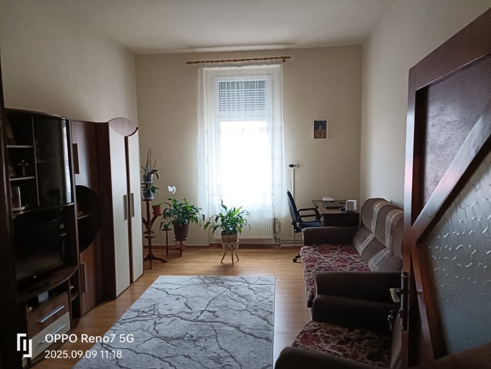 Casă de vânzare în Reghin zona centrală. – fotografia 2 din 13