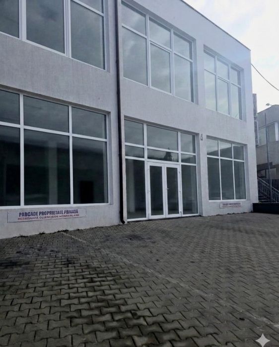 Spațiu comercial de închiriat P+1 – 464 mp, open space, Zona Casa de Cultură – fotografia 2 din 5