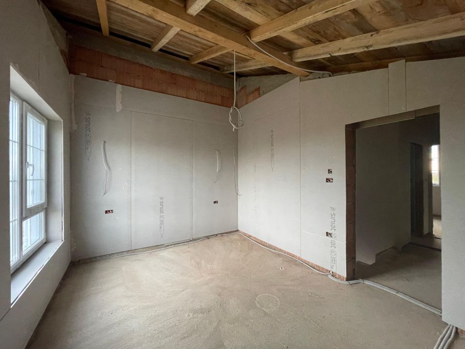 Duplex 4 camere despartit prin camera tehnica Calea Medves Mosnita – fotografia 7 din 13