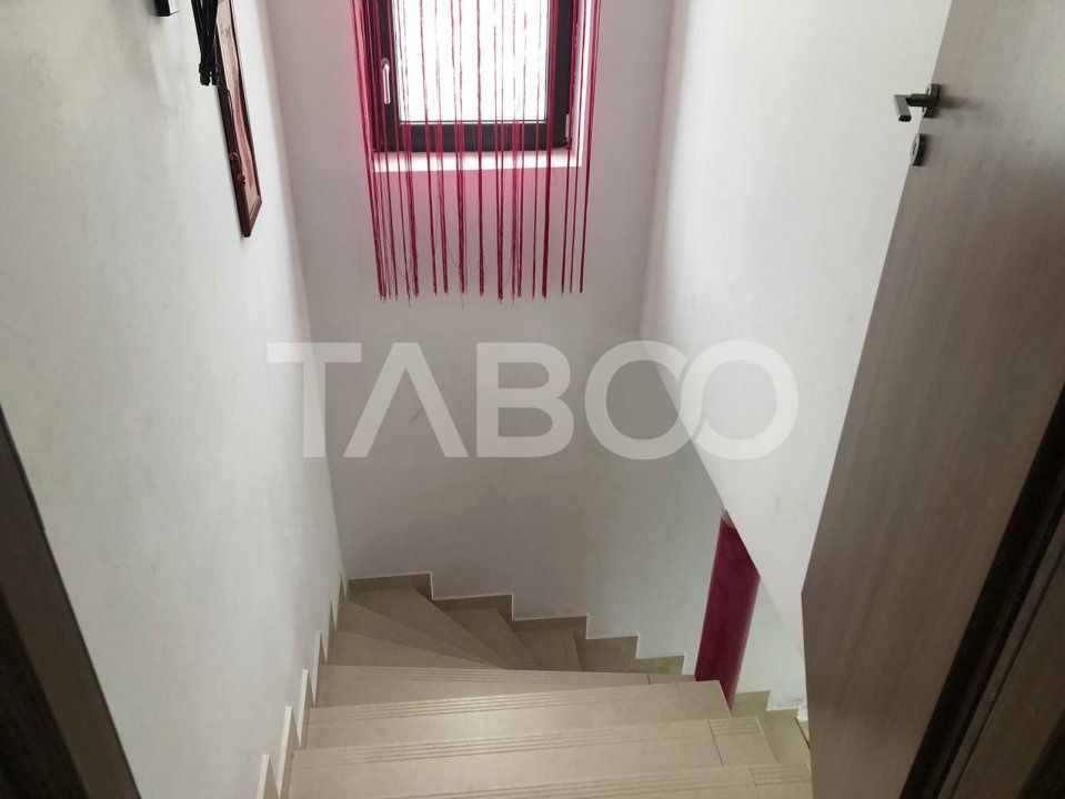 Casa individuala 7 camere cu 500 mp teren in Selimbar – fotografia 10 din 27