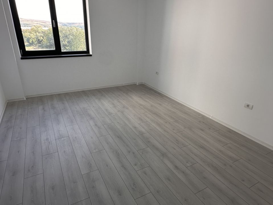 Apartament 3 camere  | 1 Baie | 1 Balcon | 61 mp. | Bloc NOU | Lift  | Central I – fotografia 11 din 13