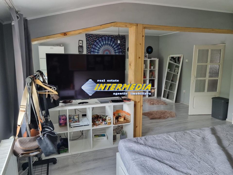 Casa P+E de vanzare recent renovata in Centru cu 680 mp teren – fotografia 10 din 35