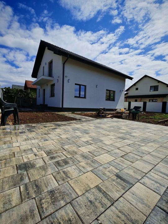 CASA NOUA I 4 CAMERE I 61 130 MP I TERASA I Teren 361 mp I DE VANZARE – fotografia 18 din 23