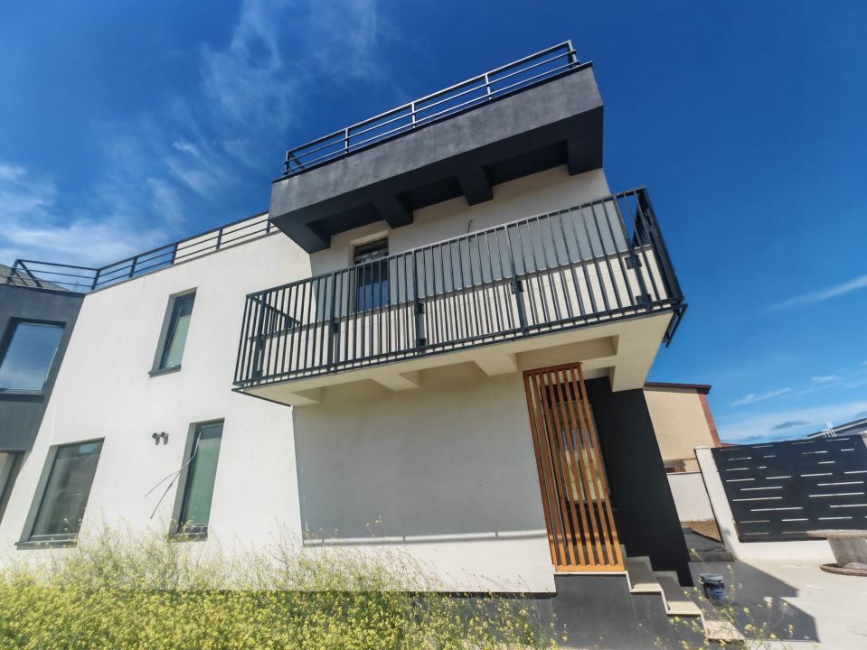 Vilă Duplex P+2 Palazu Mare | 4 Camere | Terasă 43 mp – fotografia 12 din 18