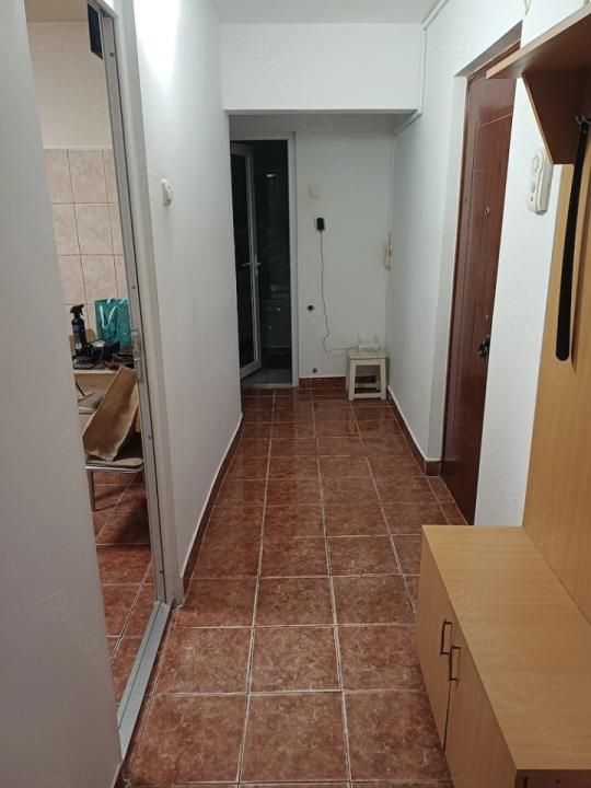 Apartament  2 camere Zona Cet – fotografia 1 din 7