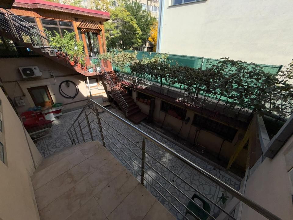 10 Camere de inchiriat | 13 Septembrie | Casa-Spatiu Birou | Parcare – fotografia 13 din 13