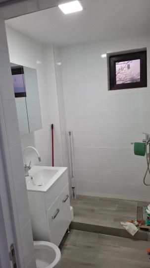 4 Camere de inchiriat | Giulesti| Centrala proprie| Curte | 2023 | – fotografia 9 din 9