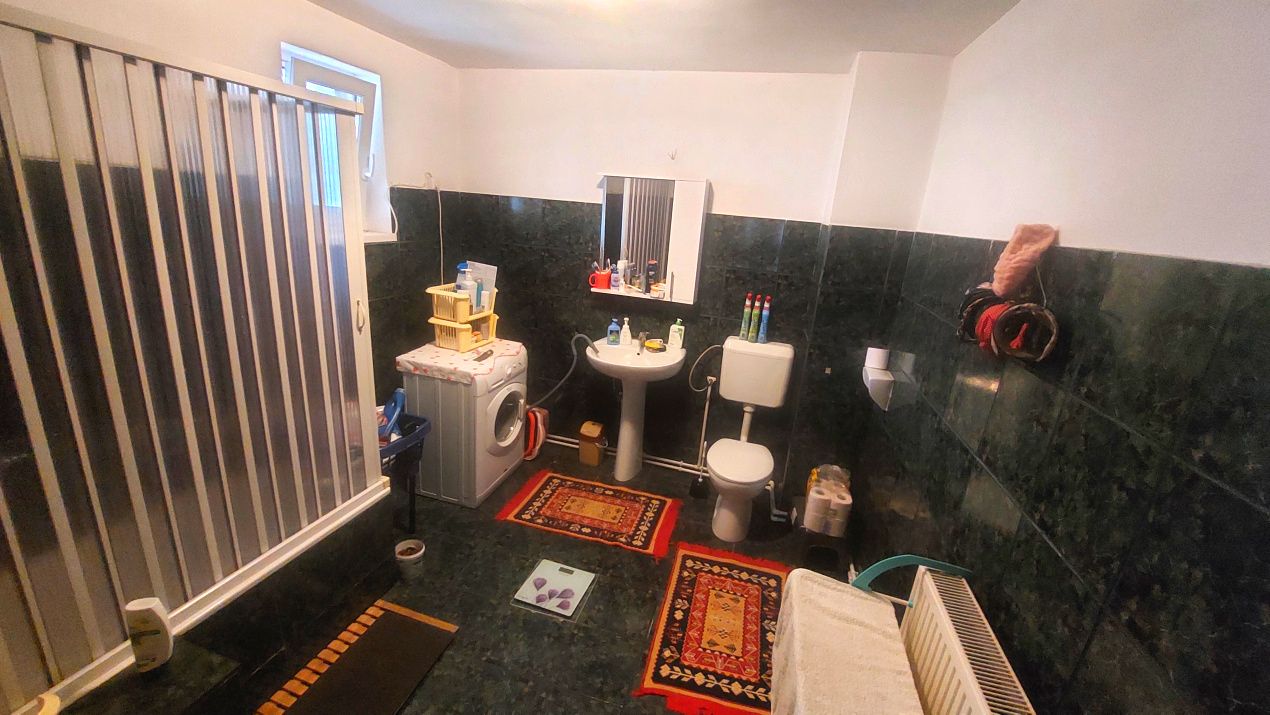 Casa Noua de vanzare P+E+M cu 3250 mp teren in Zona Ciugud – fotografia 7 din 9