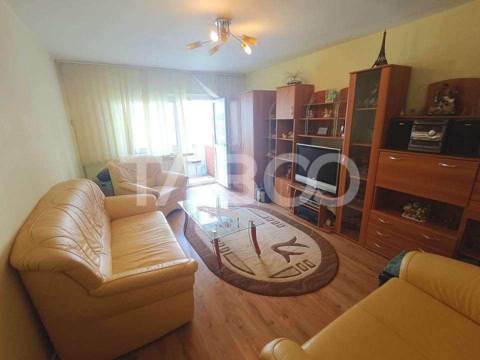 Apartament 4 camere 2 bai 2 balcoane -pivnita - etaj 1 - zona Turnisor – fotografia 11 din 11