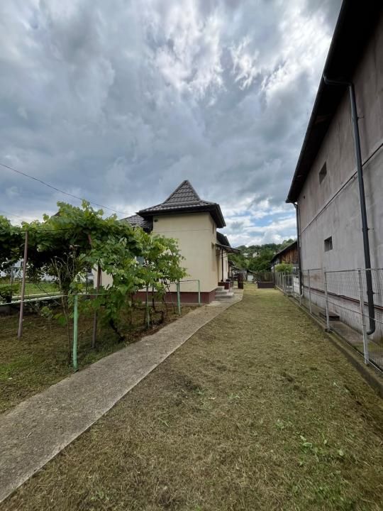 Casă cu 3 camere și teren 1.140 mp toate utilitățile, anexe și acces stradal – fotografia 3 din 20
