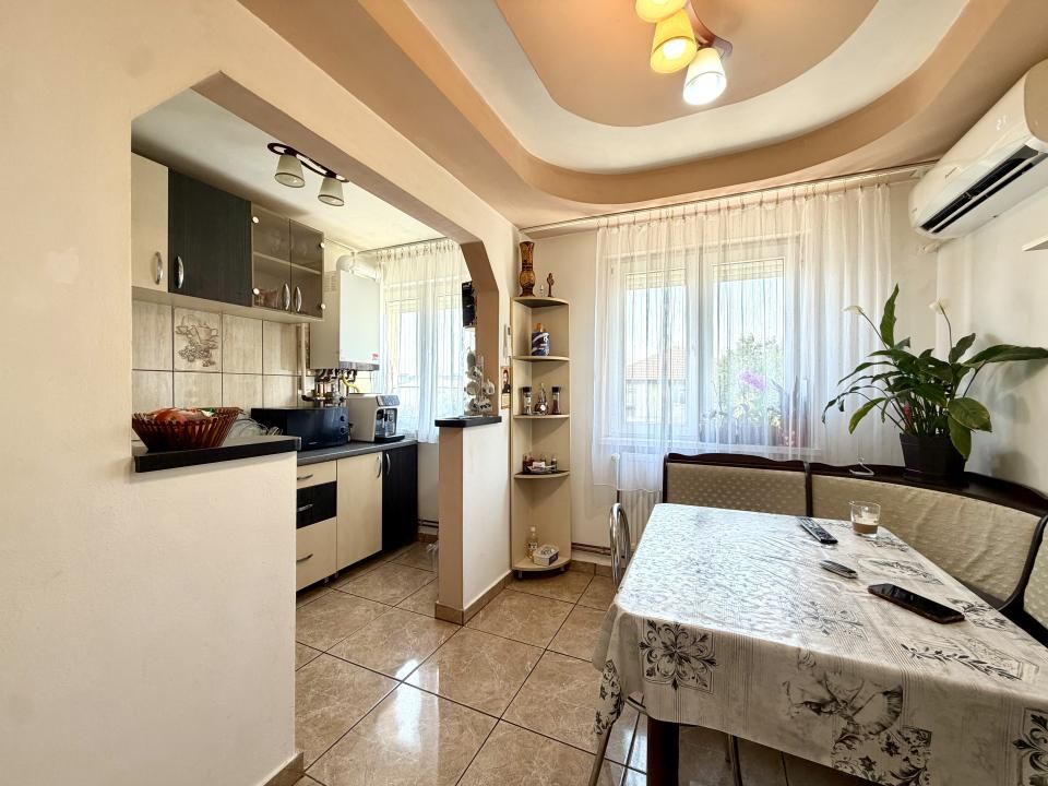 Apartament spatios, 4 camere, mobilat/utilat cu boxa in CF - zona Dacia – fotografia 3 din 11