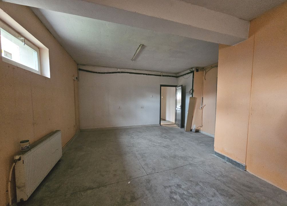 Spatiu comercial cu inaltime mare si curte proprie in Manastur – fotografia 8 din 12