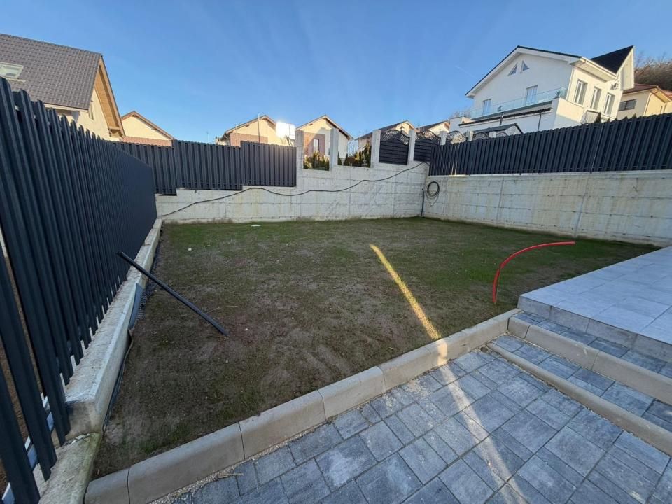 Casă individuală, 119 mp utili, teren 400 mp | Dezmir – intrare – fotografia 4 din 4