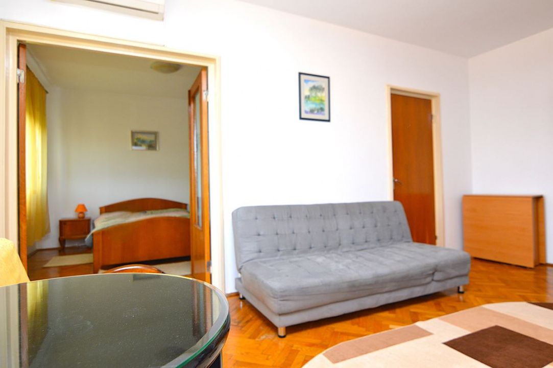 INCHIRIERE APARTAMENT 3 CAMERE UNIRII – TRAIAN – fotografia 5 din 25