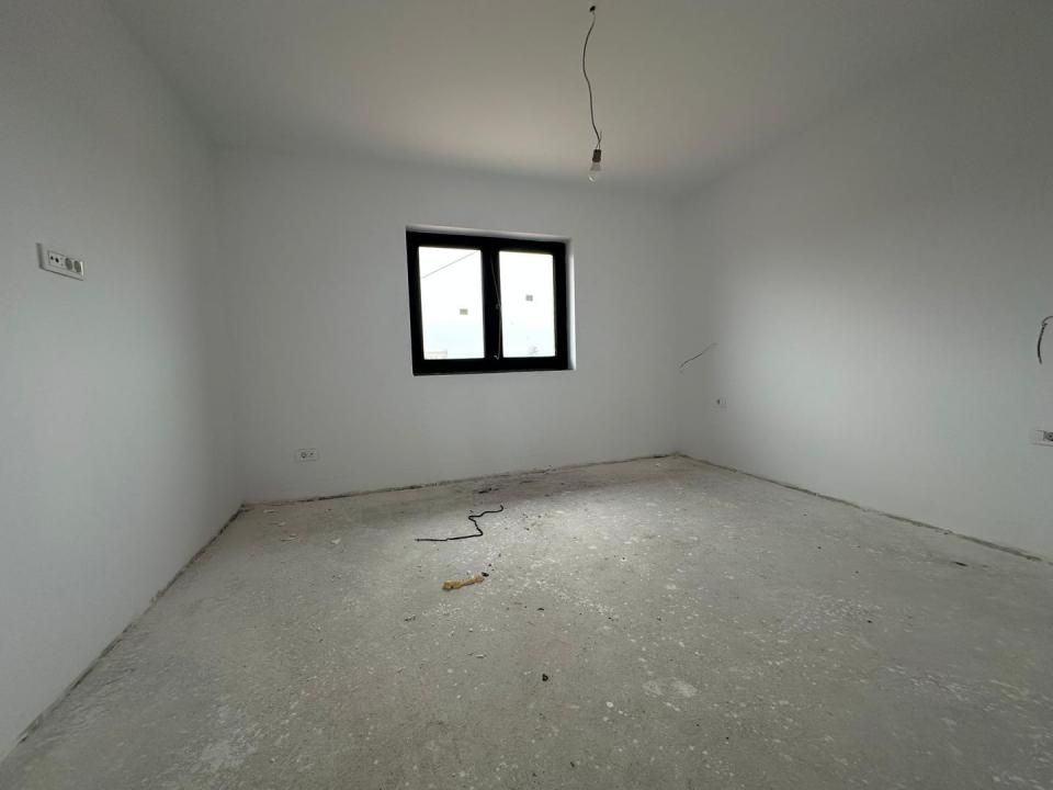 Casa individuala | Parter + Etaj | Toate utilitatile | Sacalaz | Teren generos | – fotografia 8 din 17