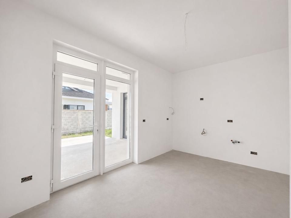 Casa noua de vanzare in Oradea, Cartierul Viena – fotografia 1 din 10